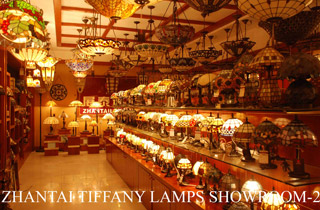 ZHANTAI-TIFFANY-LAMPS-SHOWROOM-2